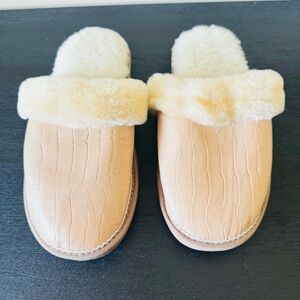 Leather and wool slippers